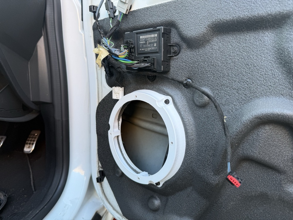 Ford hoparlör adaptörü görsel 2