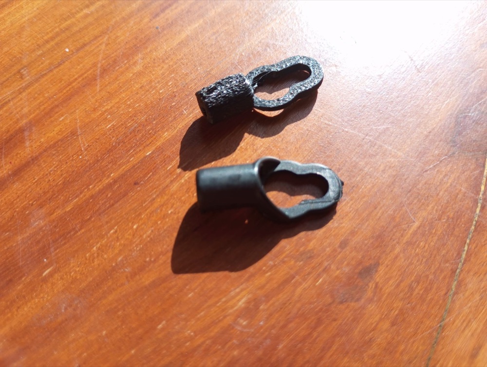 Bagaj Rafı Kaldırma Klipsi (Ford Focus Uyumlu)