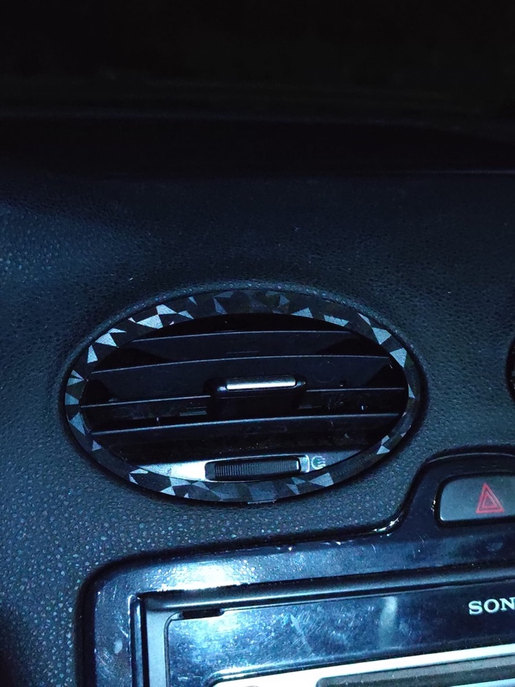 Ford Focus Mk2 Havalandırma Izgarası Çerçevesi görsel 2