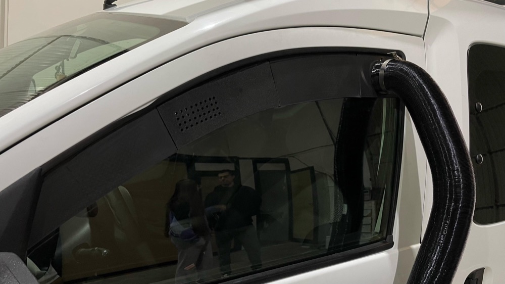 Dacia Dokker dış ısıtma hava girişi görsel 2