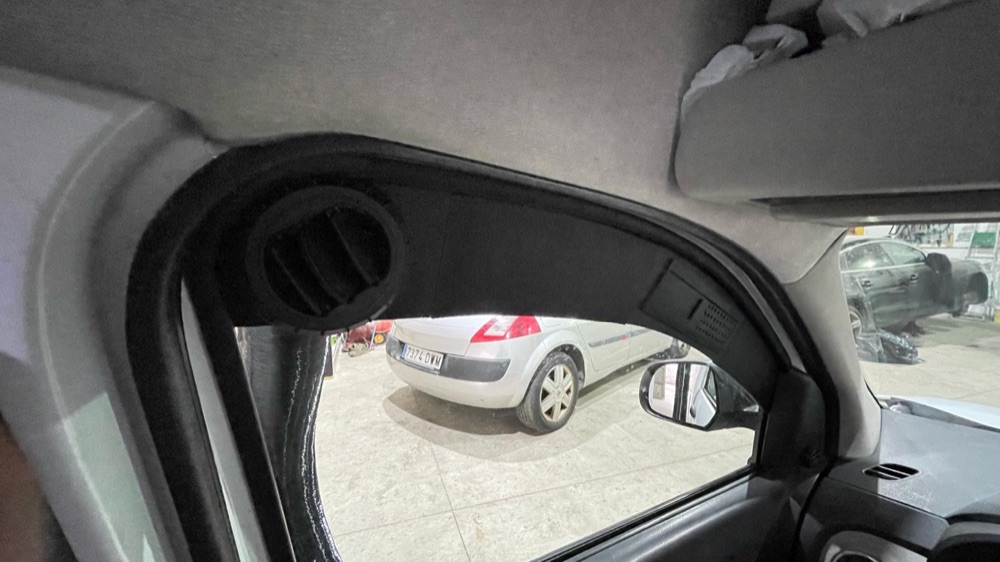 Dacia Dokker dış ısıtma hava girişi görsel 3