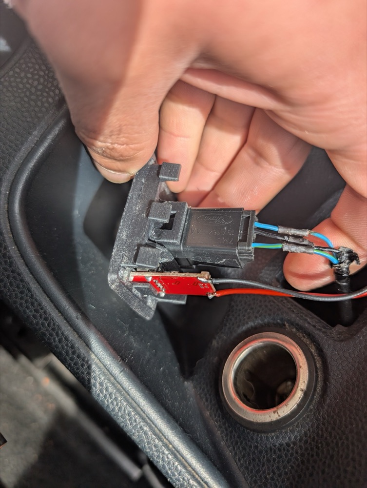 Ford Fiesta AUX Paneli USB Destekli görsel 4