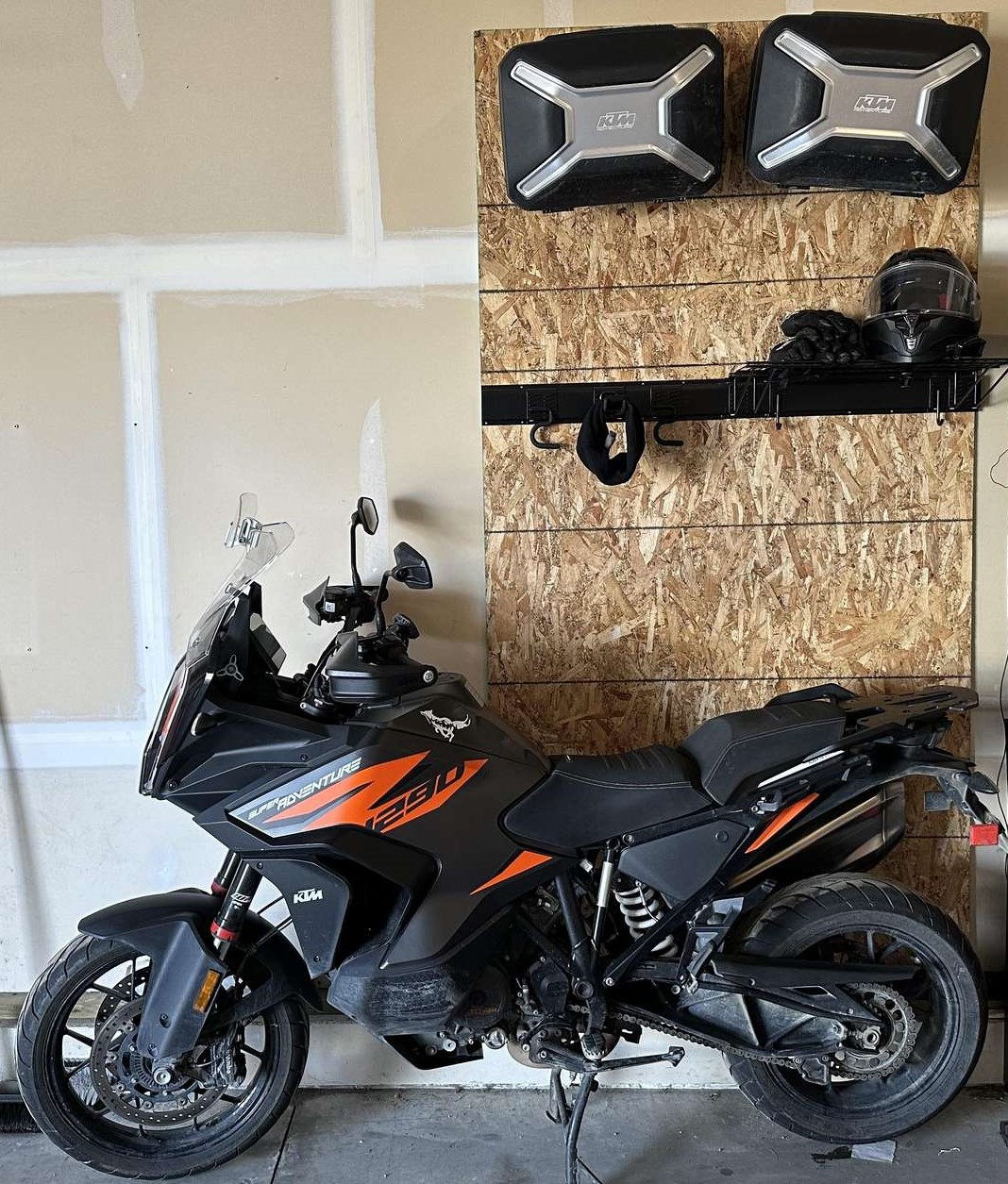 KTM 1290 Touring Çanta Duvar Montaj Aparatı görsel 2