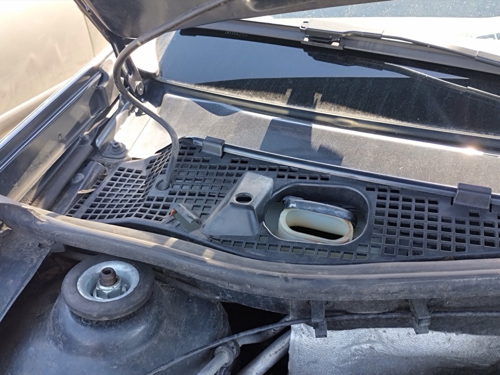 Dacia Duster cam suyu hunisi görsel 2