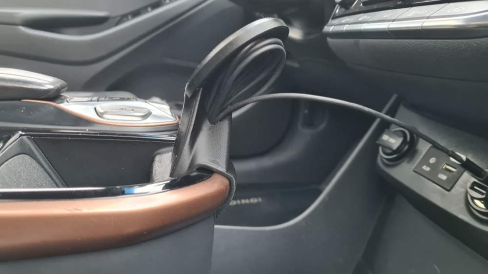 Hyundai Ioniq Orta Konsol Mıknatıslı Telefon Braketi görsel 4