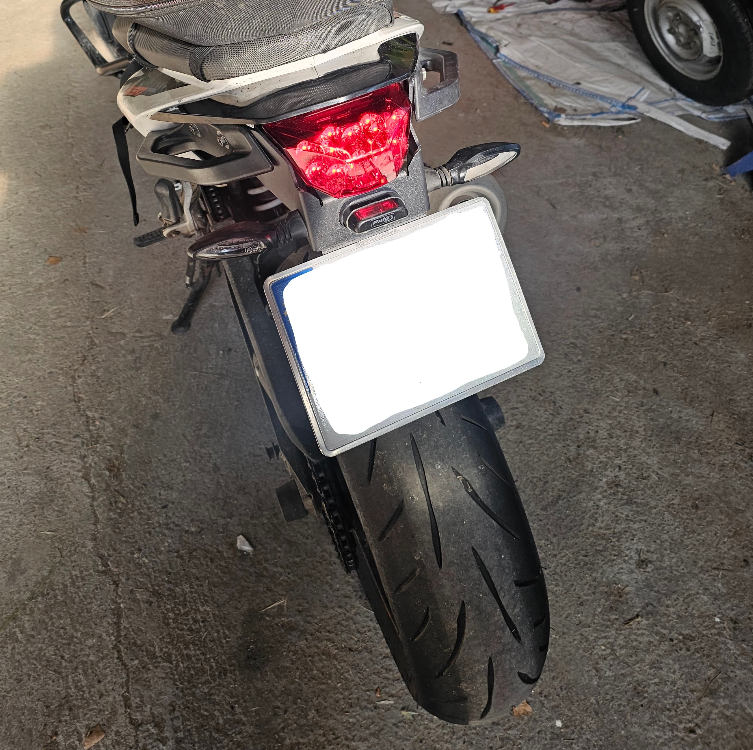 KTM Duke 690 Puig Stop Lambası Adaptörü görsel 4