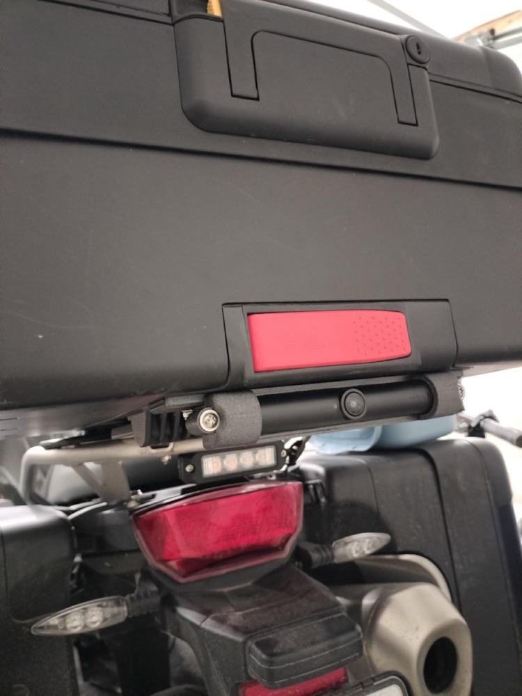 Garmin BC 40 Kamera Montajı (BMW Vario Top Case Uyumlu)