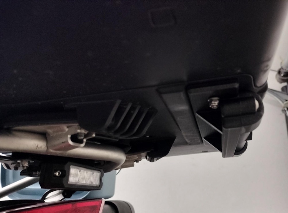 Garmin BC 40 Kamera Montajı (BMW Vario Top Case Uyumlu) görsel 3