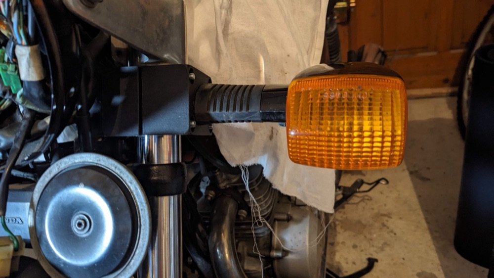 Honda XBR500 Sinyal Tutucu Kelepçesi (Çift) görsel 2