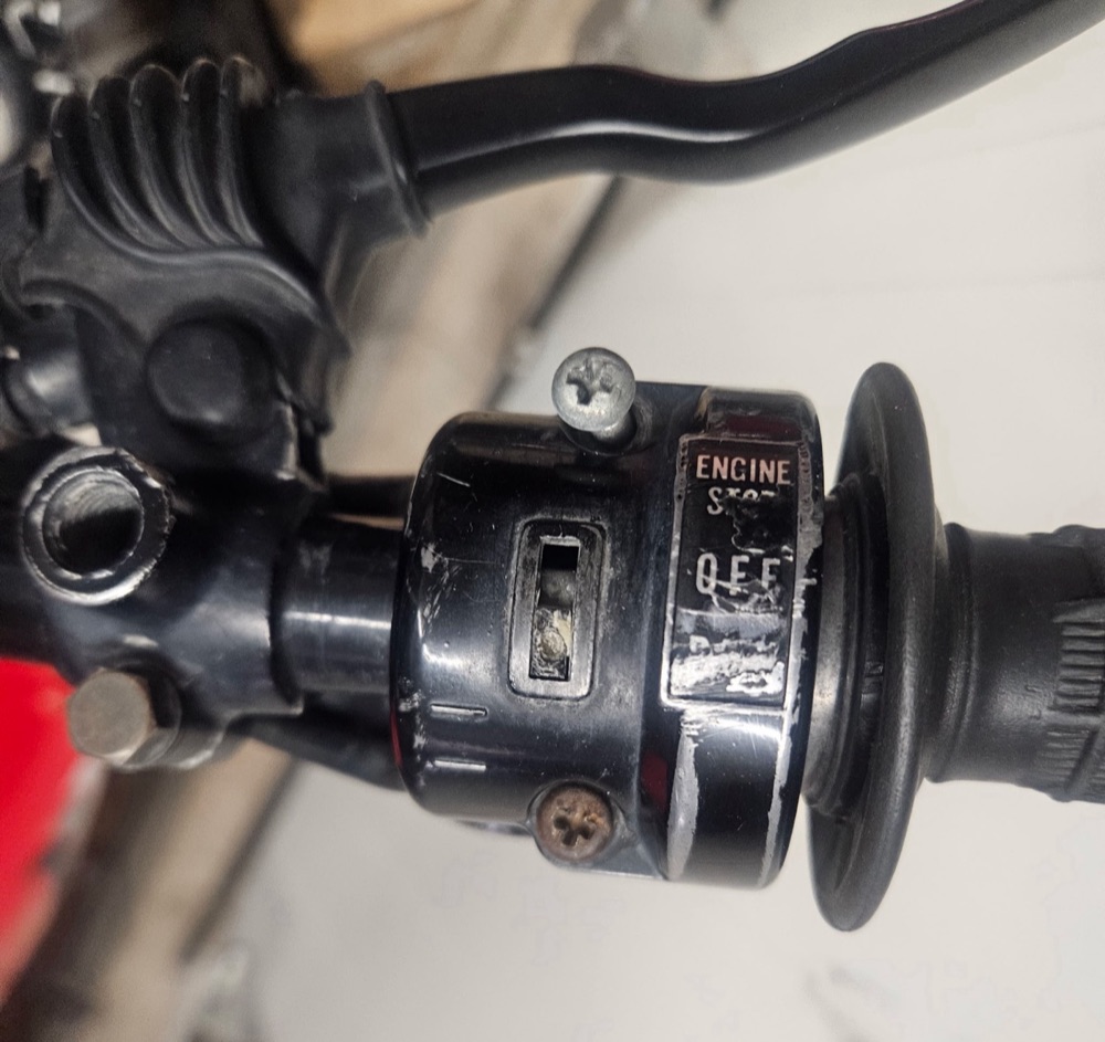 Yamaha XT550 Stop (Kill Switch) Kolu görsel 2