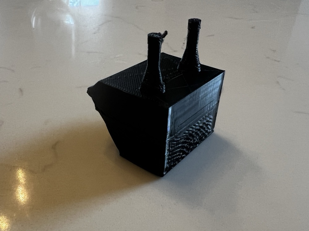 Ford Corsair V4 Kaput Lastik Takozu görsel 4
