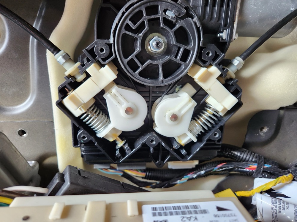 Honda Odyssey Sürgülü Kapı Motor Parçası (2011-2020) görsel 2