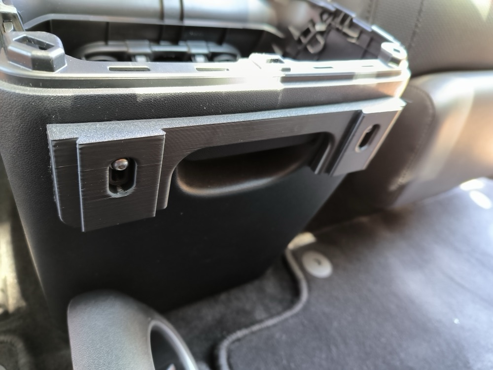 Hyundai Ioniq 5 Orta Konsol Çoklu Tutucusu görsel 3