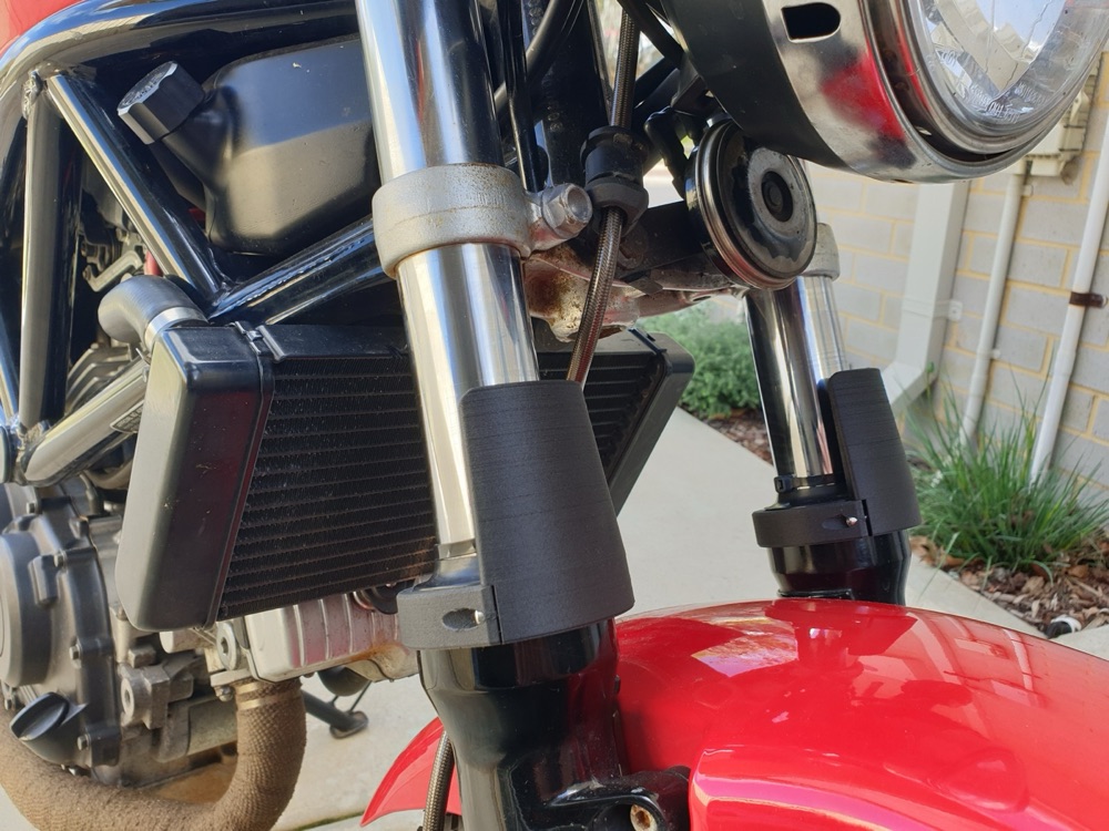 Honda VTR250 Ön Çatal Koruma Kalkanı