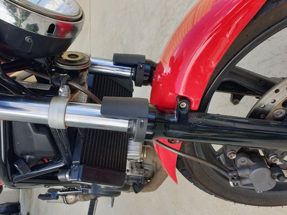 Honda VTR250 Ön Çatal Koruma Kalkanı görsel 2