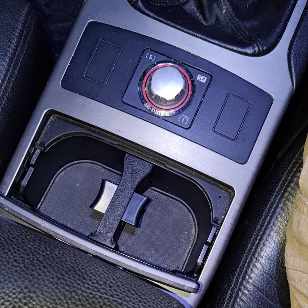 Subaru Liberty / Legacy Bardaklık İç Parçası (5. Nesil) görsel 2