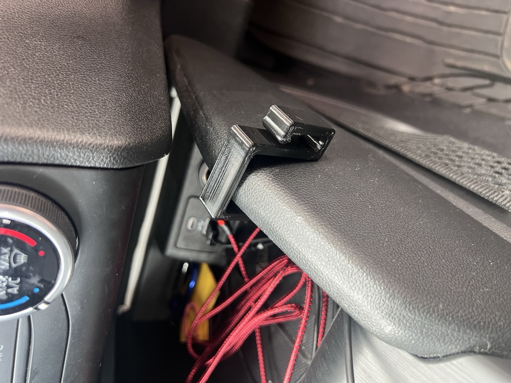 Ford Escape Konsol Tarafı Çöp Poşeti Kancası