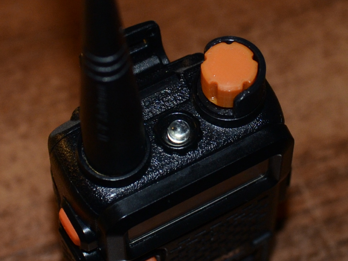 Baofeng UV-5R Düğme ve Koruyucu görsel 2