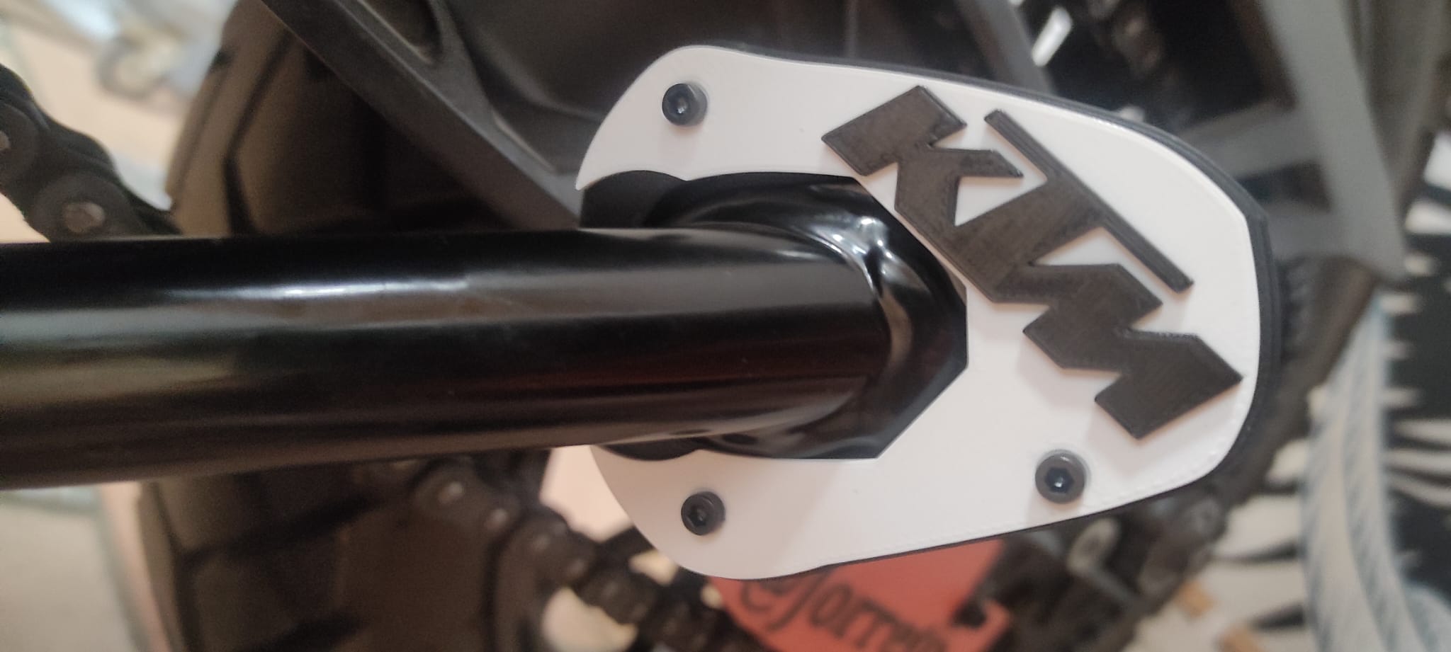KTM 390 Adventure Yan Sehpa Tabanı