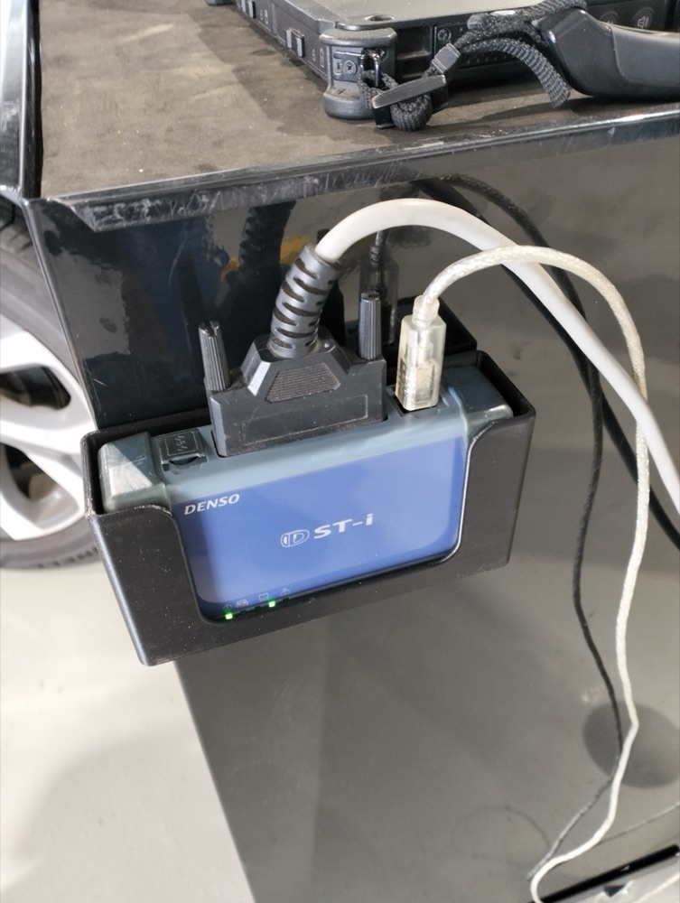 Subaru DST-i Diyagnostik Cihaz Tutucusu