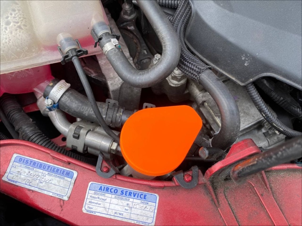 Ford Focus cam suyu deposu kapağı görsel 2