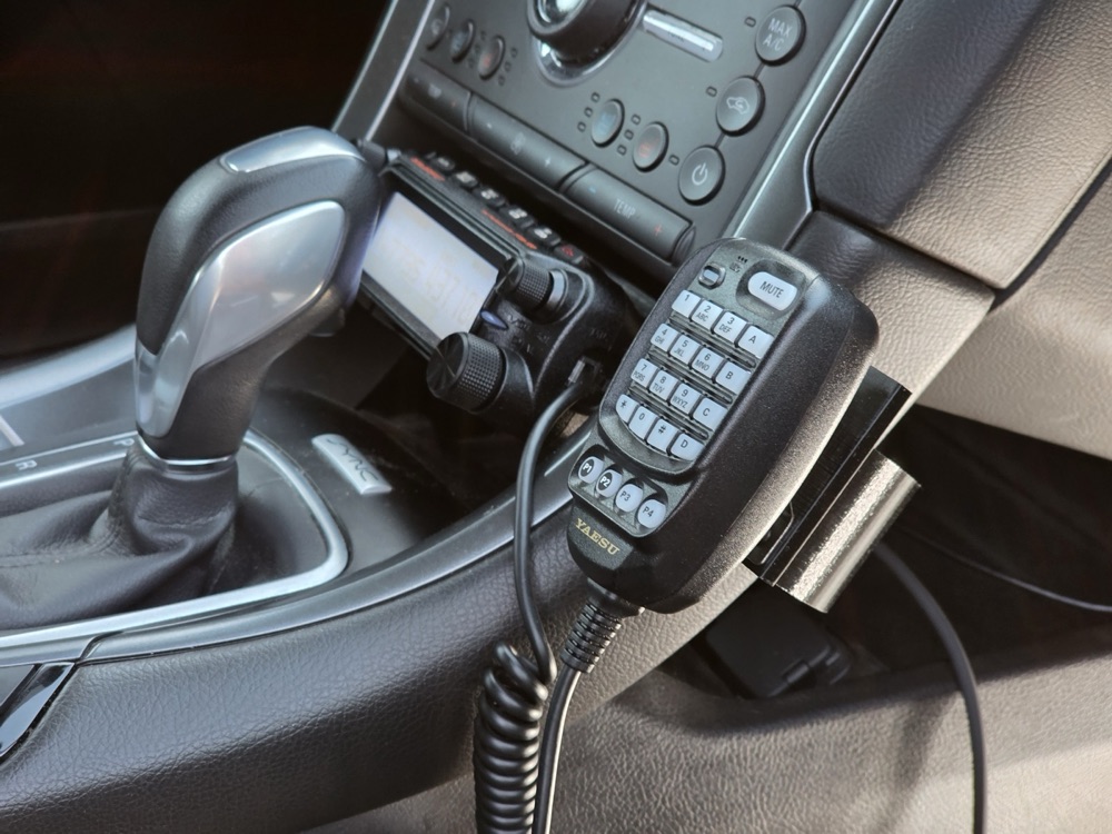 Ford Fusion 2016 Telsiz Mikrofon Tutucu Aparatı