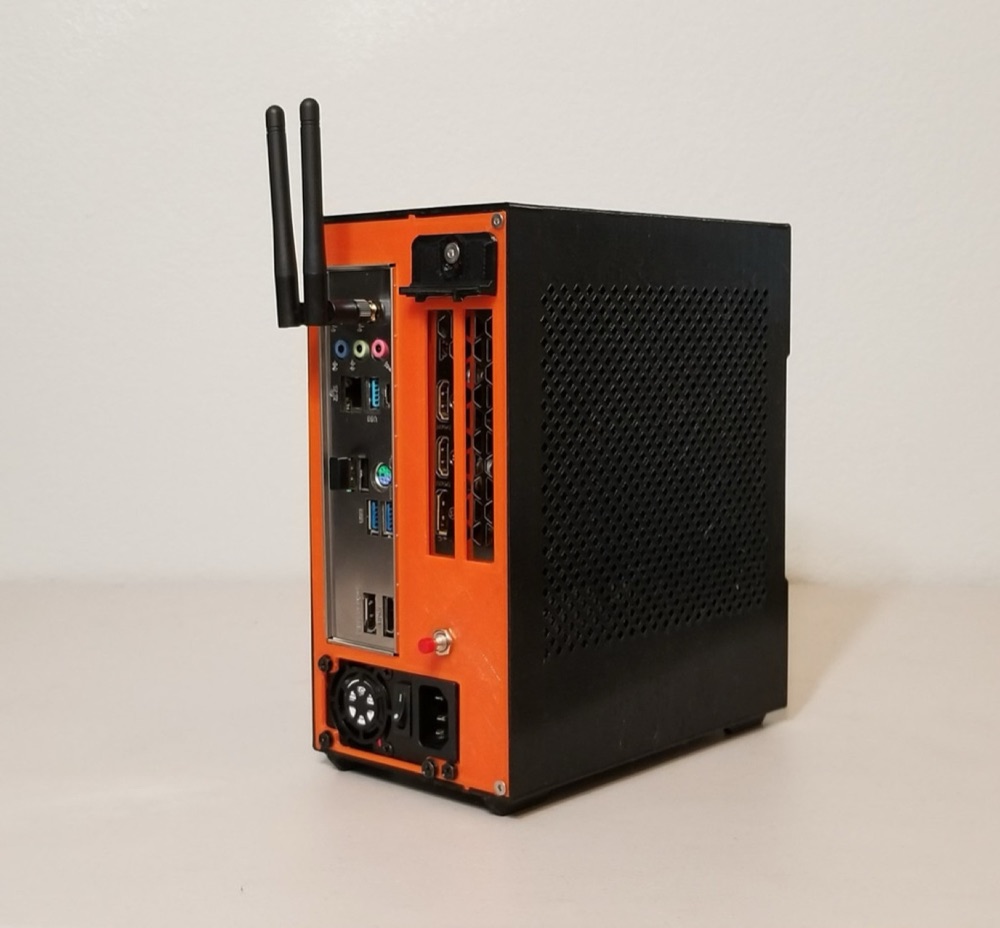 Mini ITX Bilgisayar Kasası (4,7 Litre, Ek Dişli Gerektirmeyen Tasarım)