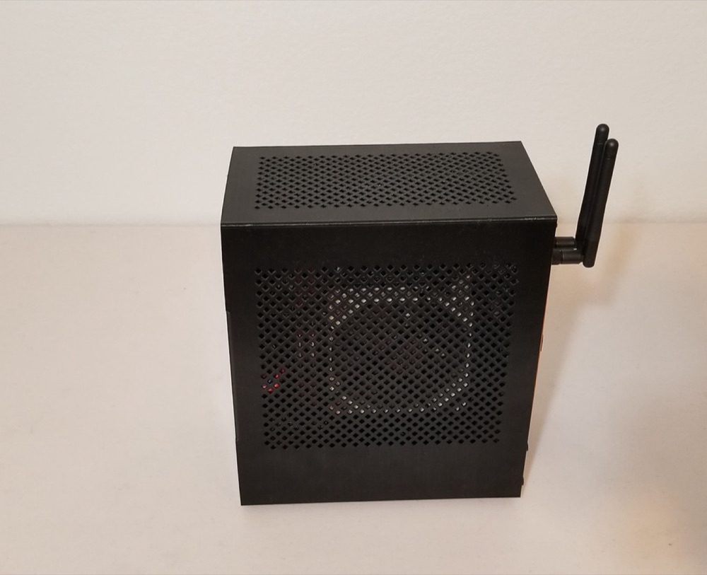 Mini ITX Bilgisayar Kasası (4,7 Litre, Ek Dişli Gerektirmeyen Tasarım) görsel 4