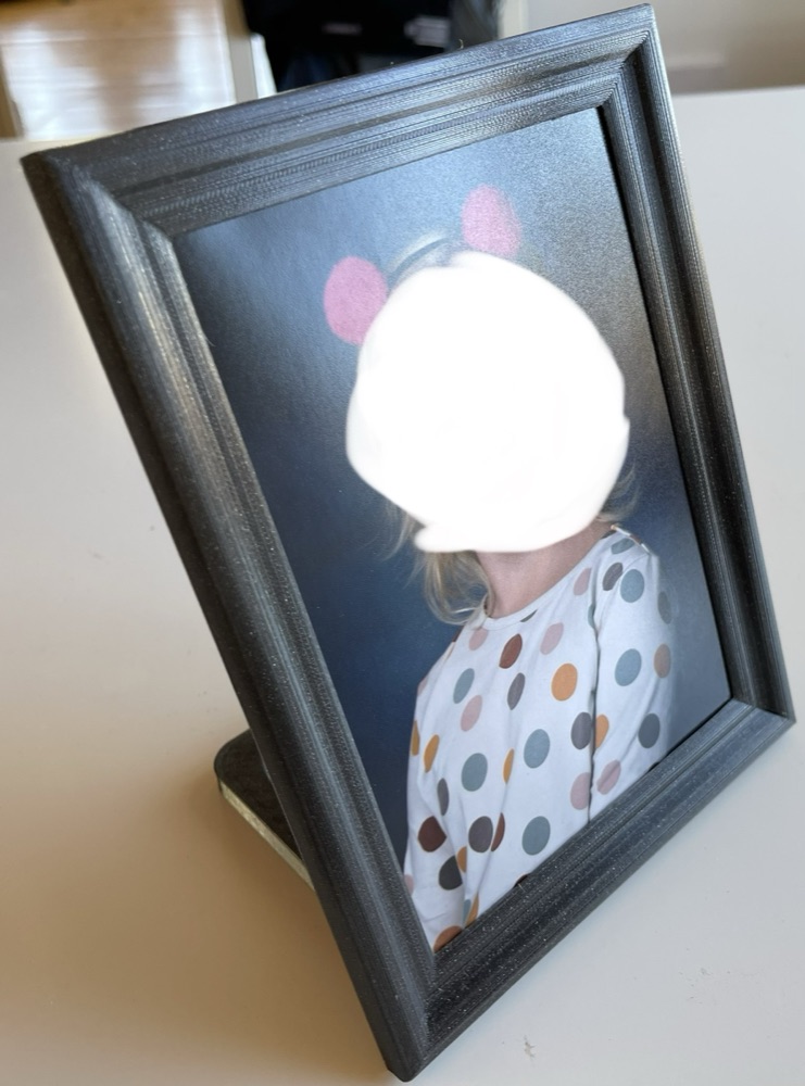 Ayaklı Masa Fotoğraf Çerçevesi (13 × 18 cm)