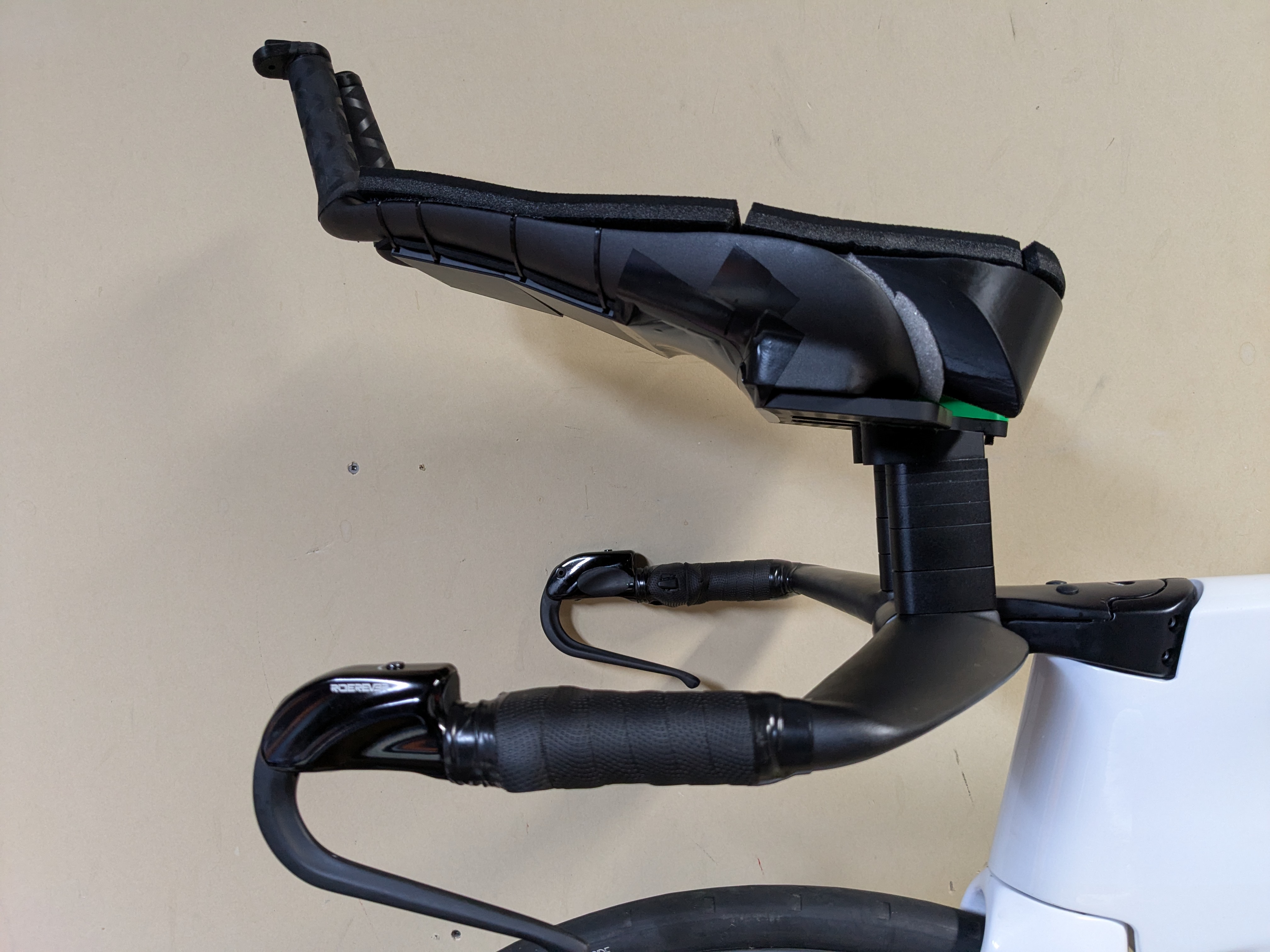 Triatlon Bisikleti Aerobar Dirseklik Uzatma Parçası görsel 2