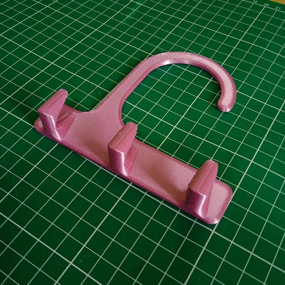 Duş Armatürüne Geçen Üçlü Banyo Kancası (5 cm Çapa Kadar) görsel 2