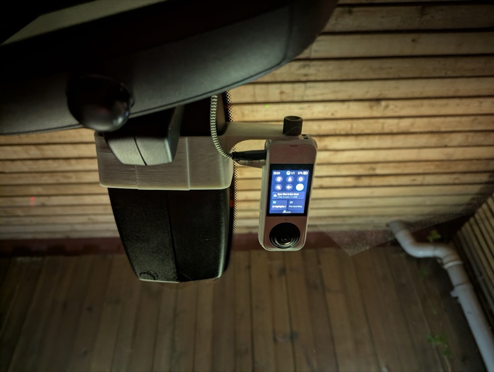 Insta360 X4 Air Araç Kamerası Montajı (BMW i3 Uyumlu)