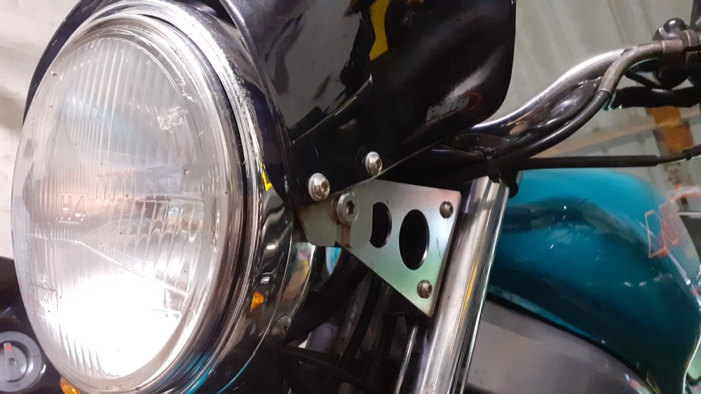 Puig CS1 Mini rüzgarlık braketi