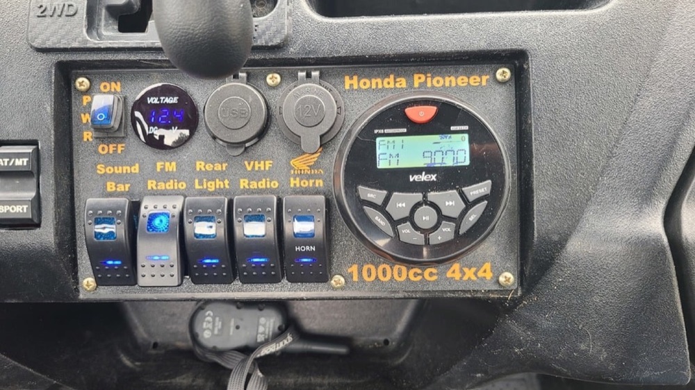 Honda Pioneer Anahtar Panel Kapağı