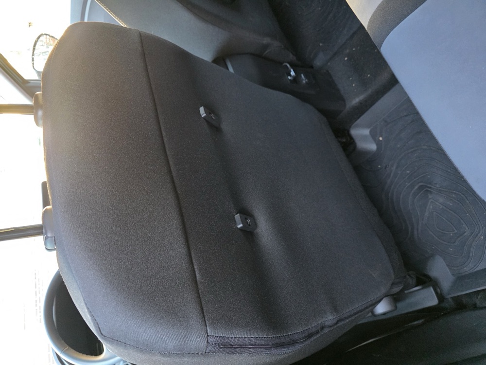 Dacia Jogger arka koltuk masa modülü görsel 2