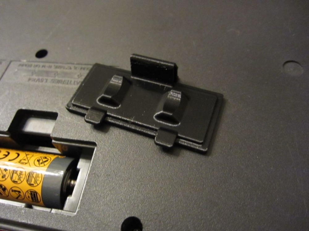 Yamaha PSS-130 Klavye Pil Kapağı görsel 4