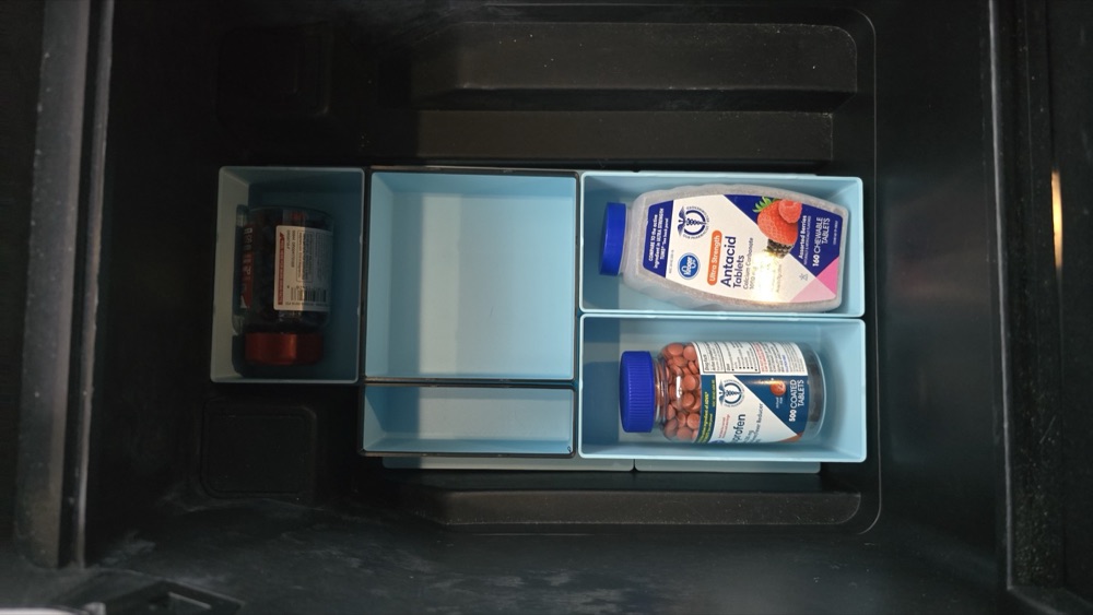 Ford F-150 / Super Duty / Expedition Gridfinity Merkez Konsol Organizatörü görsel 5