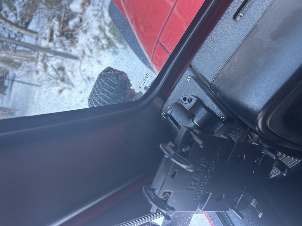 Jeep Wrangler TJ/LJ Köşe Telefon Montajı görsel 2