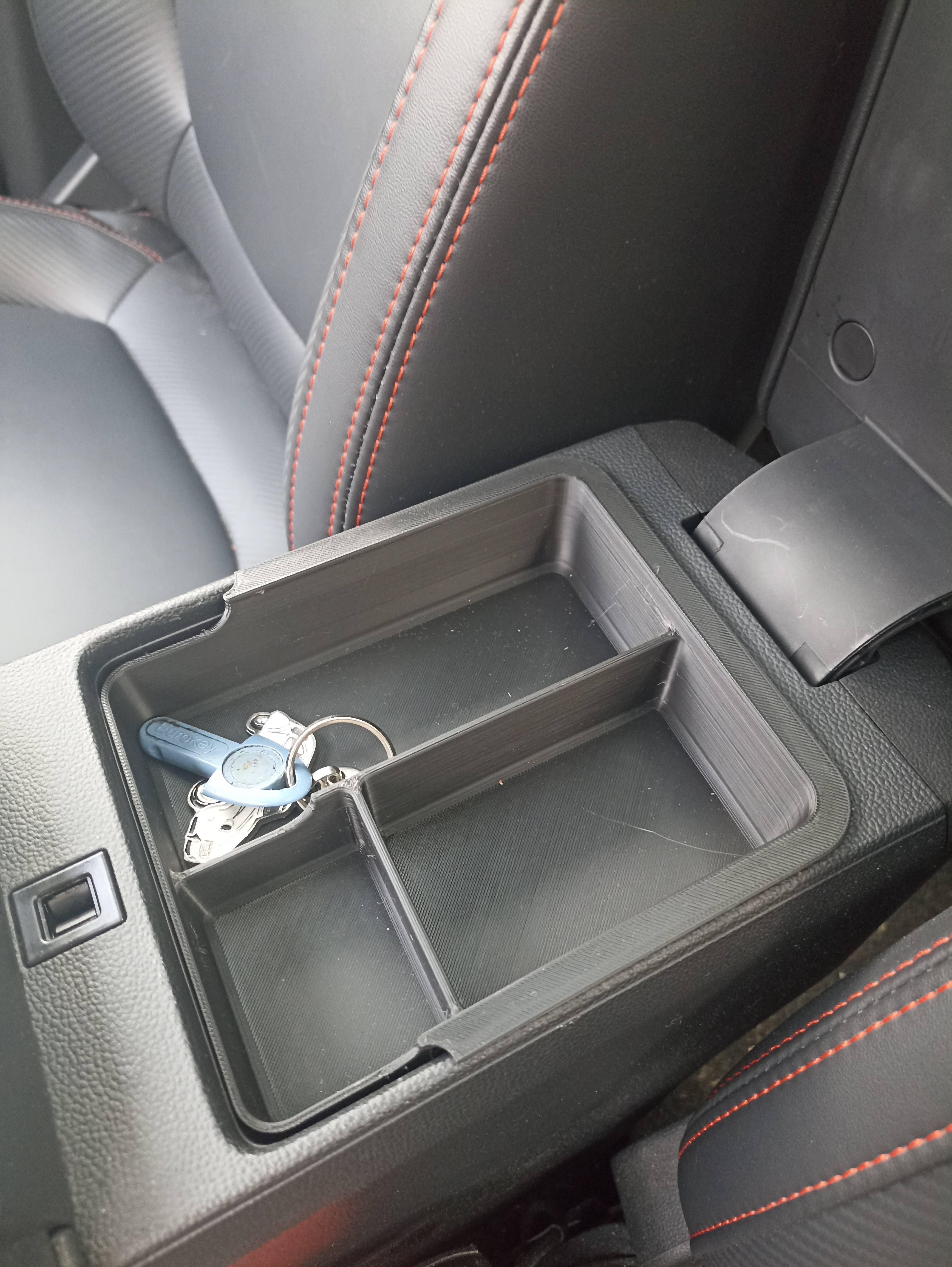 MG ZS EV Orta Konsol Gövdesi
