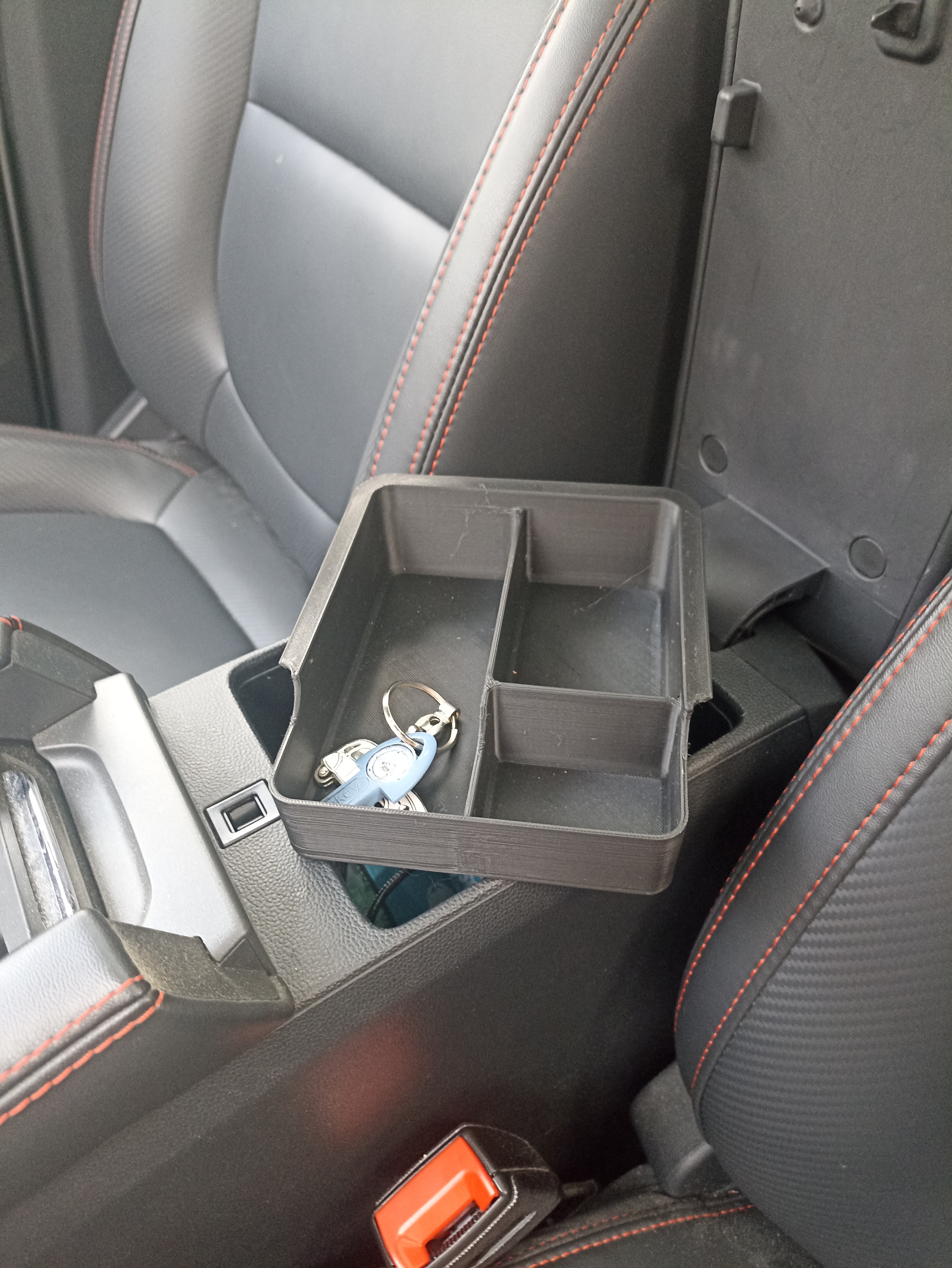 MG ZS EV Orta Konsol Gövdesi görsel 3