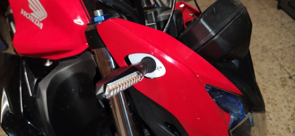 Honda CB500F Sinyal Adaptörü (İç + Dış Parça) görsel 3