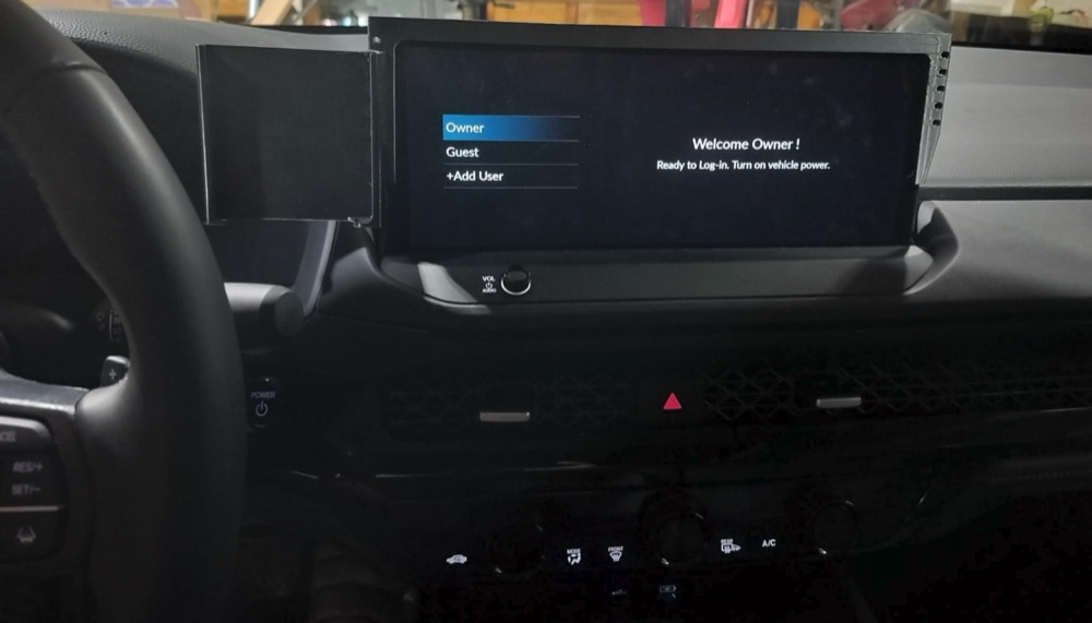 Honda Accord Ekran Üstü Telefon Tutucusu (12,3 inç)