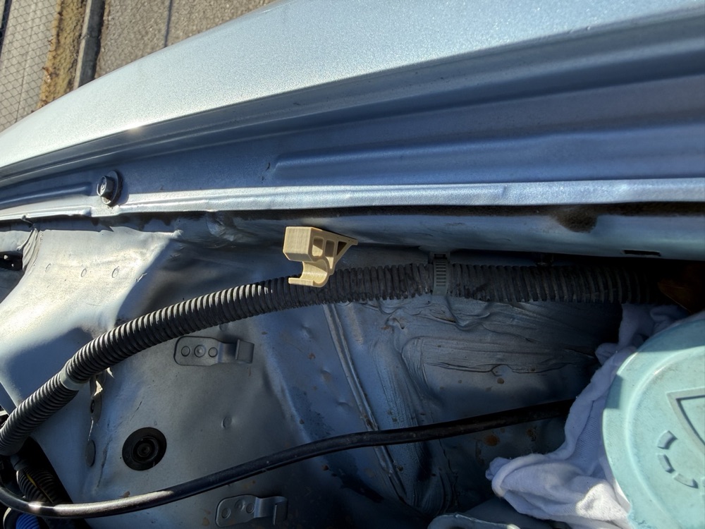 Honda Civic EF Kaput Çubuğu Klipsi (1990)
