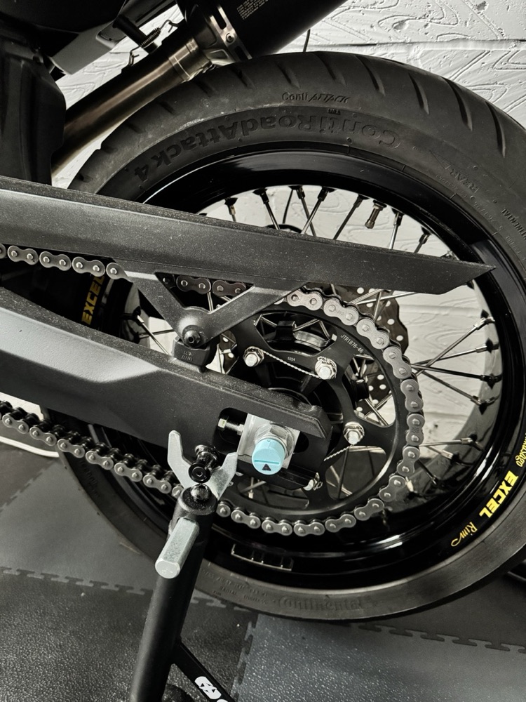 Yamaha Ténéré 700 Arka Süspansiyon Çökme Ölçüm Aparatı