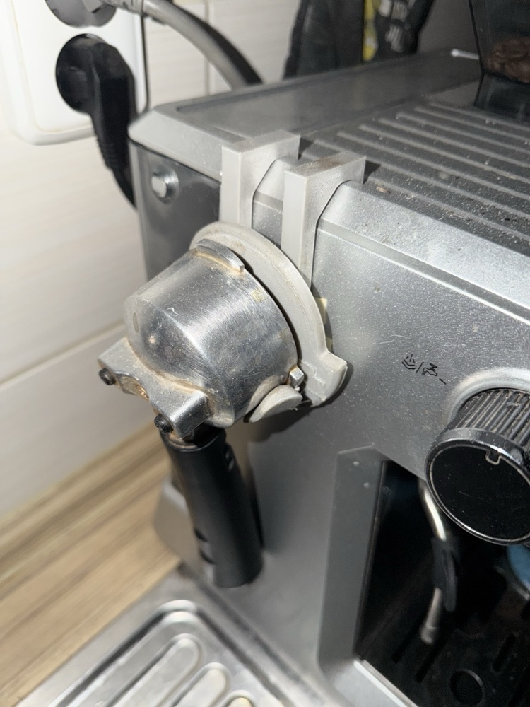 Hyundai EM7301 Espresso Makinesi Porta Filtre Askısı