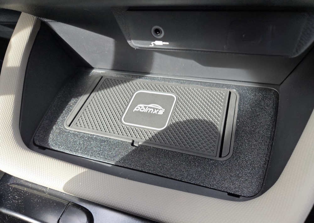 Subaru Forester Kablosuz Şarj Adaptör Plakası görsel 3
