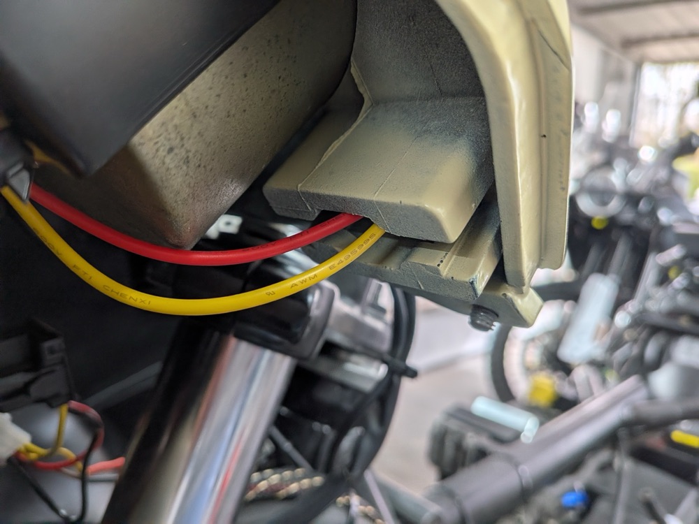 Voltmetre Yuvası (BMW R 100 / 80 GS Uyumlu) görsel 3