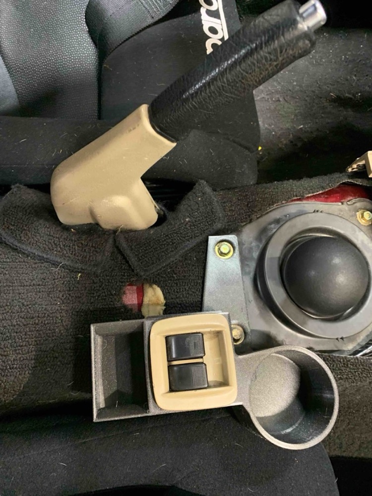 Mazda Miata NB Cam Anahtarı Düğmesi Tutucu