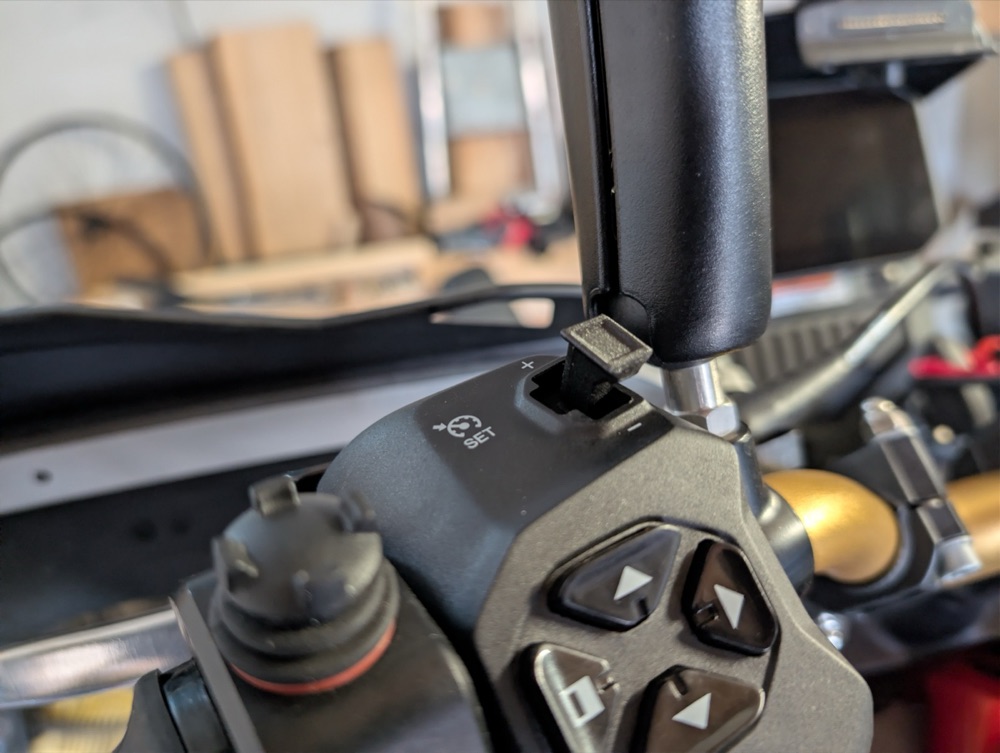 Aprilia Tuareg 660 Hız Sabitleyici Anahtarı görsel 2