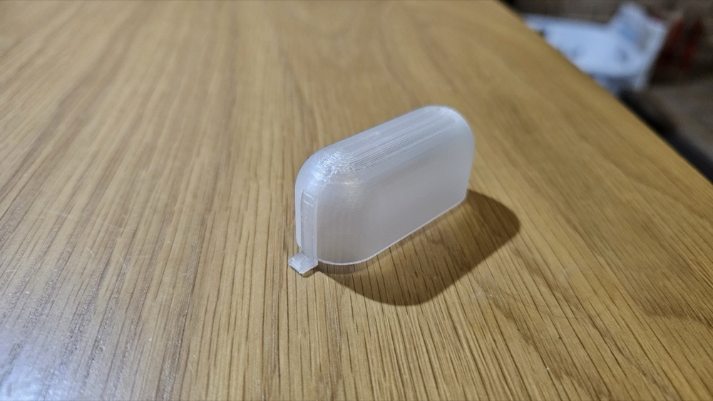 Mazda 3 BM/BN Sedan Bagaj Lambası Kapağı